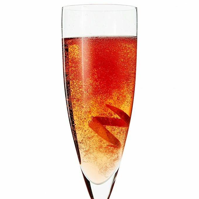Granatapfel-Champagner-Cocktail-Rezept NYE