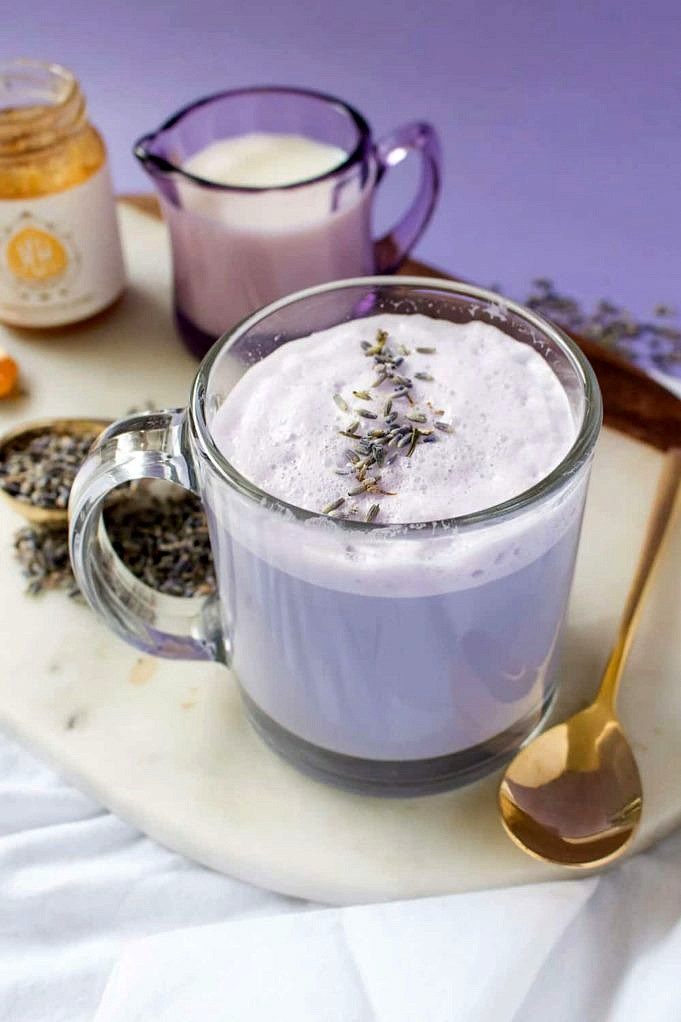 Süßer Lavendel Latte Einfaches Rezept & Bilder